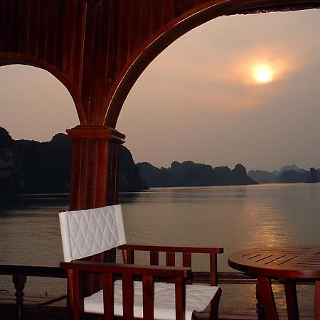 Hanoi Sena Hotel & Travel - Former Symphony Hanoi Hotel Bagian luar foto